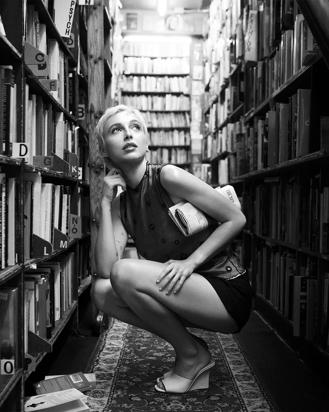 Эмма Чемберлен снялась для Stuart Weitzman (фото 2)