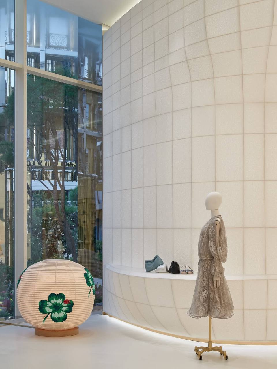 Dior открыл новый бутик в Токио (фото 5)