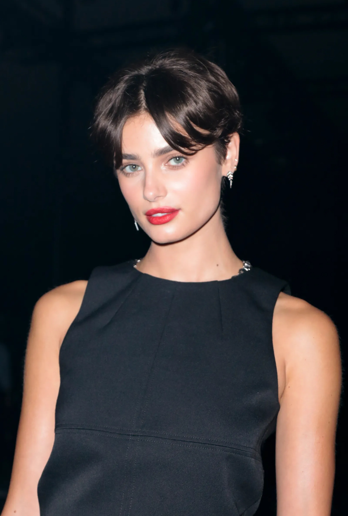 Самая модная стрижка весны? Конечно, пикси как у Грэйси Абрамс (фото 3)