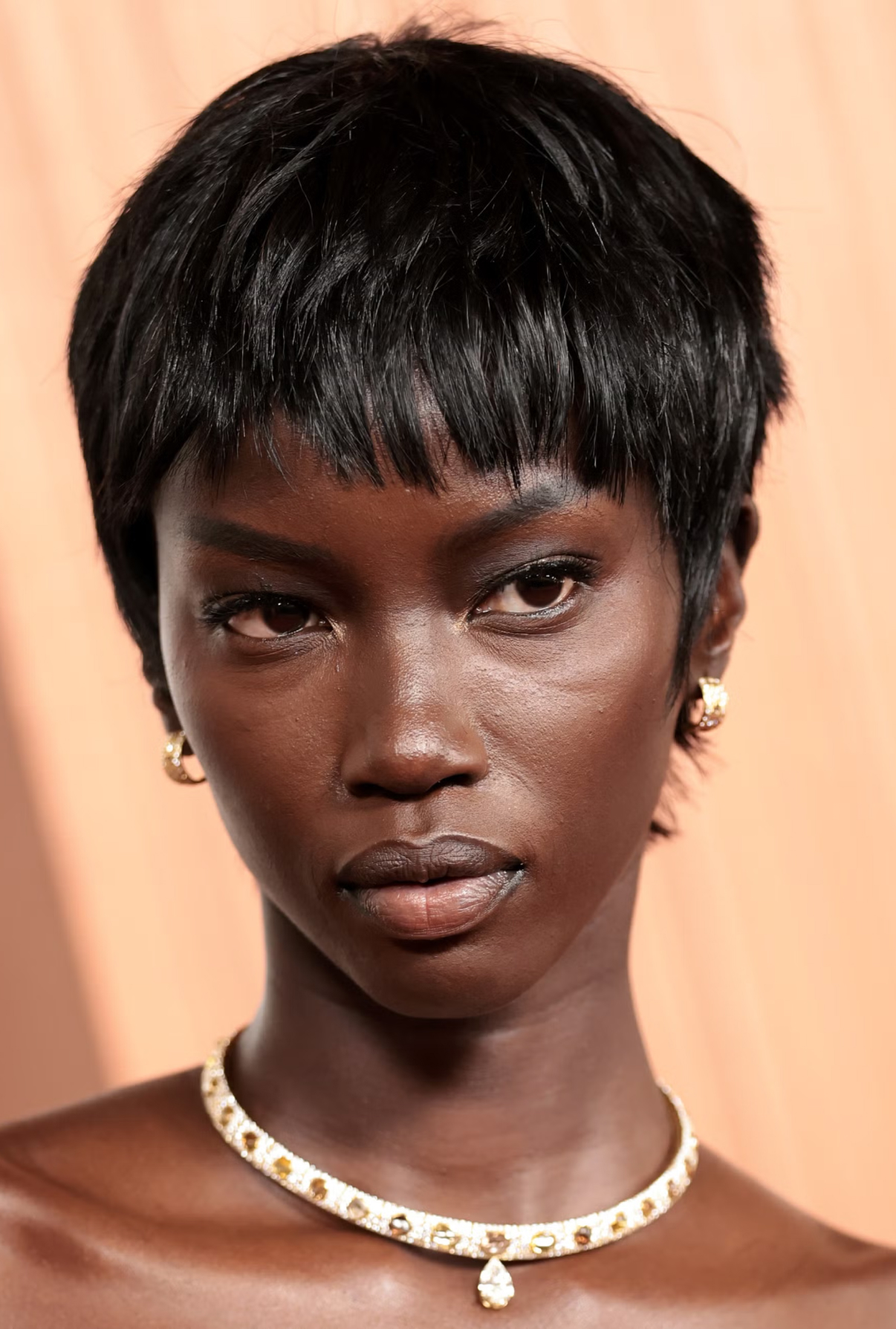 Самая модная стрижка весны? Конечно, пикси как у Грэйси Абрамс (фото 2)