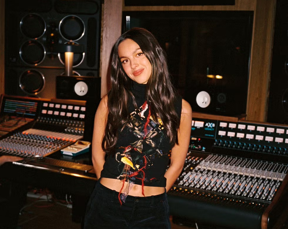 Аврил Лавин для зумеров: 7 фактов об Оливии Родриго (фото 27)