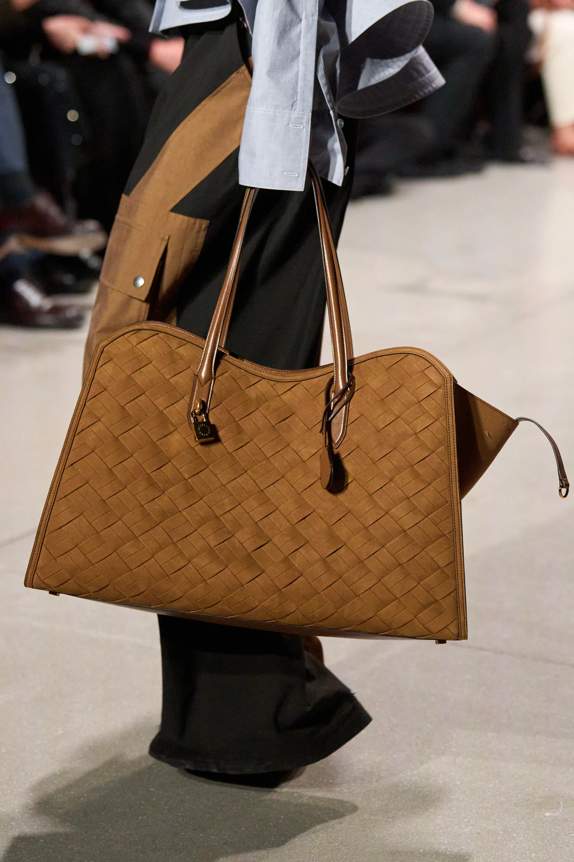 Какие сумки в тренде весной-летом 2026 года. Выбор BURO. (фото 8)