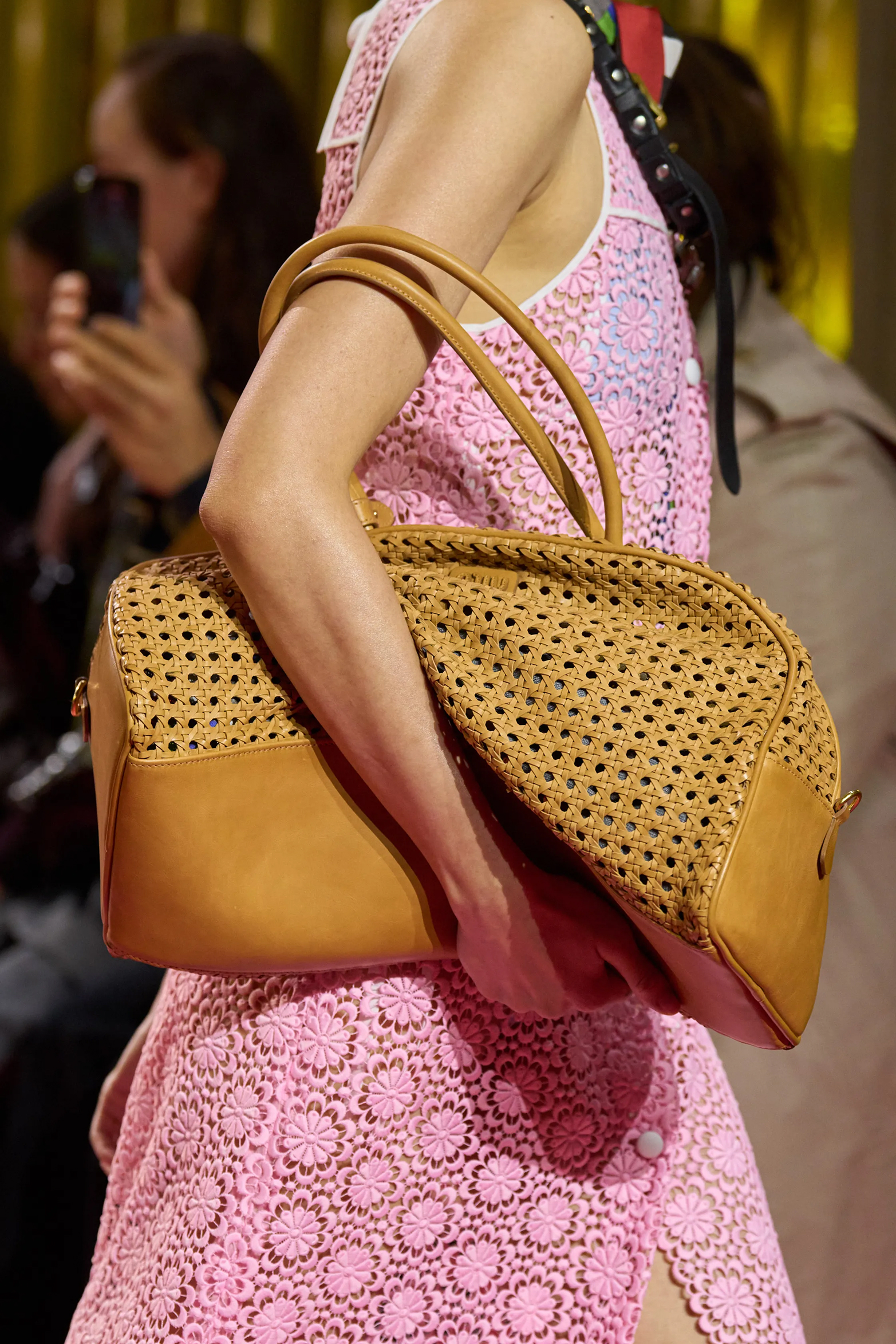 Какие сумки в тренде весной-летом 2026 года. Выбор BURO. (фото 29)