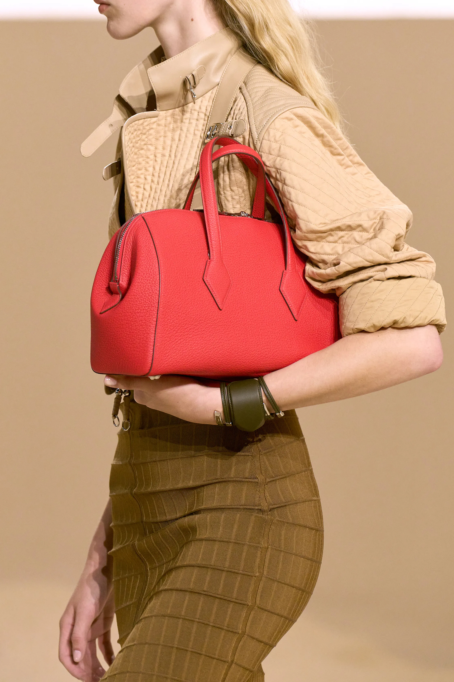 Какие сумки в тренде весной-летом 2026 года. Выбор BURO. (фото 32)