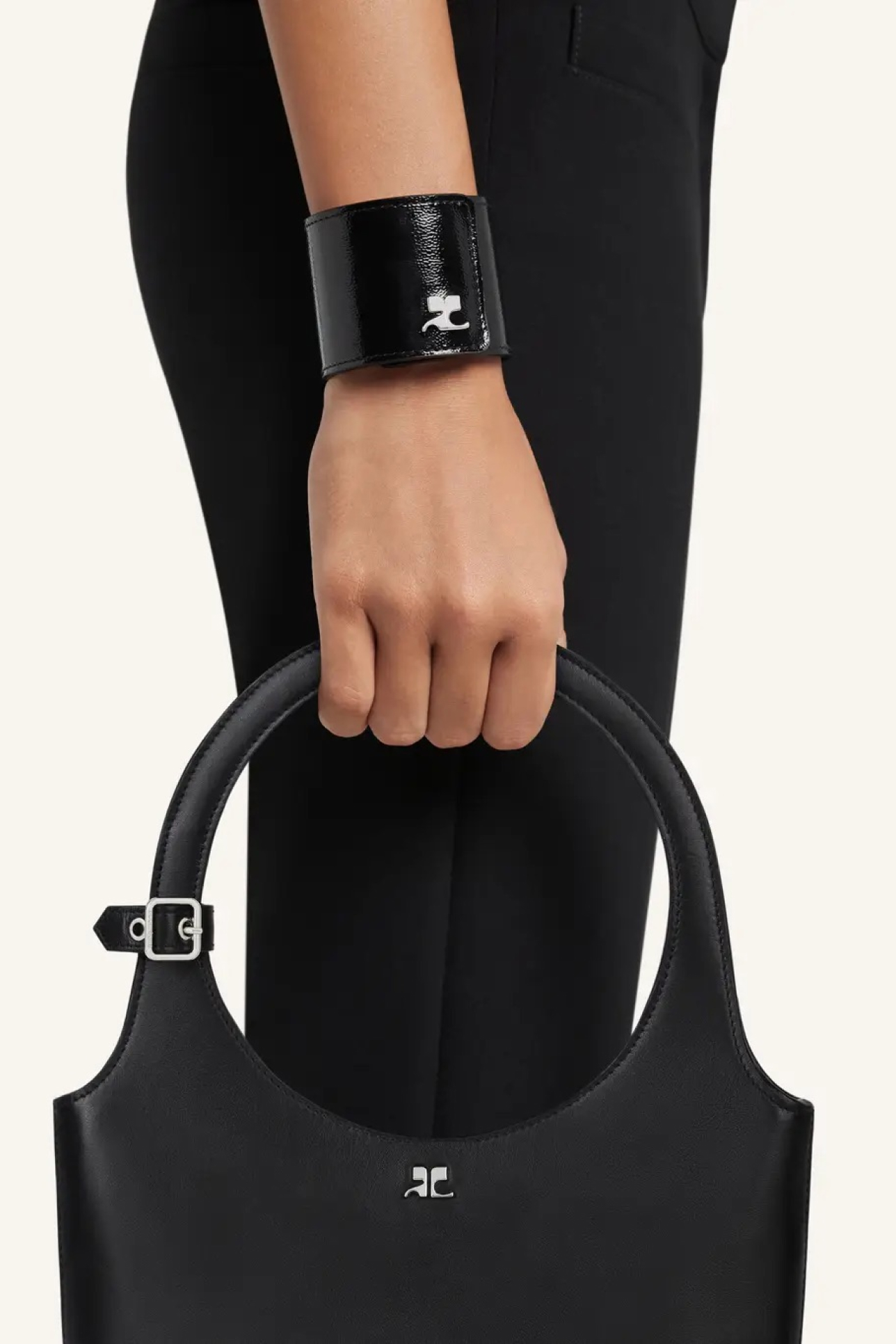 Королевская роскошь, минимальный минимализм и другие бижу-тренды весна-лето 2026 (фото 22)