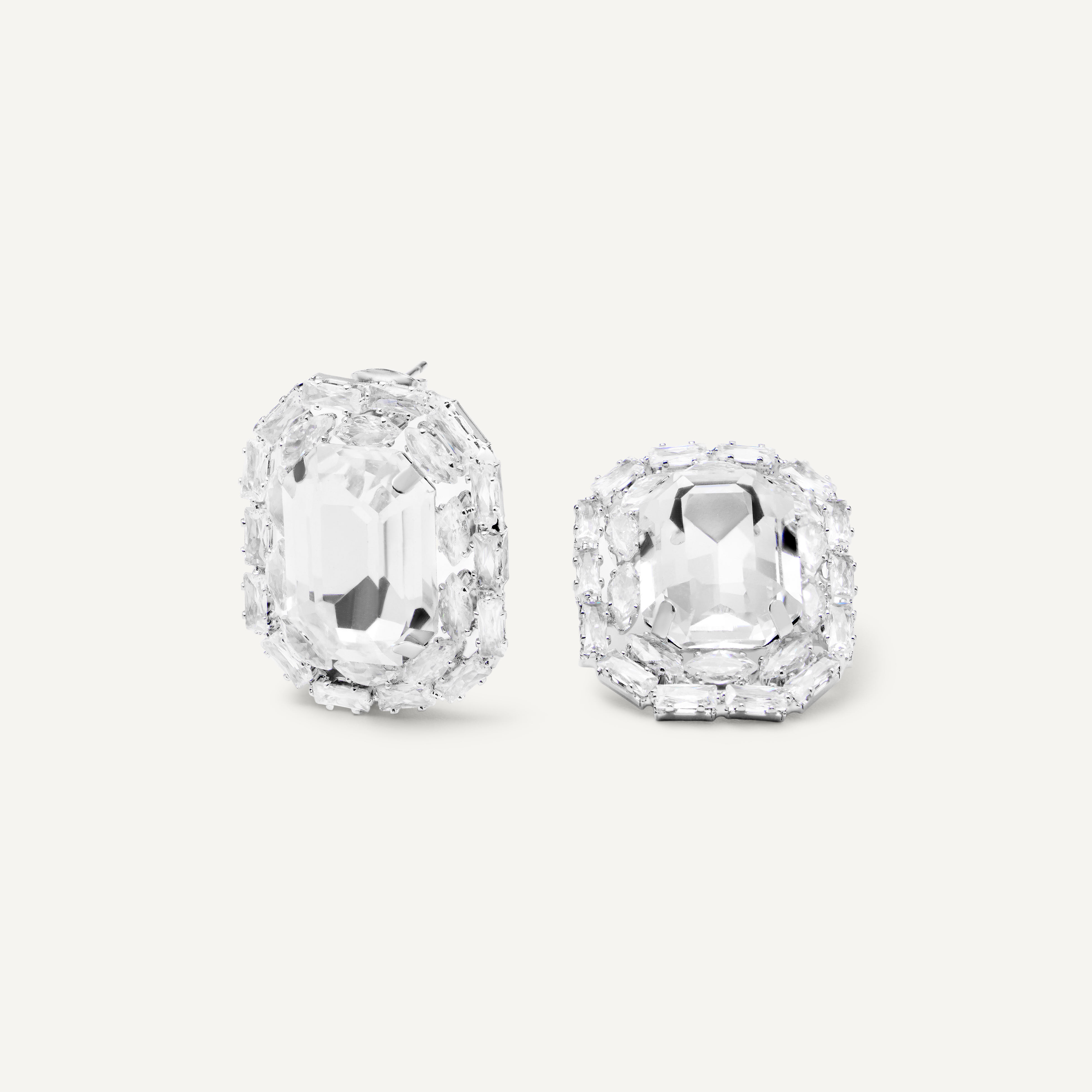 Королевская роскошь, минимальный минимализм и другие бижу-тренды весна-лето 2026 (фото 34)