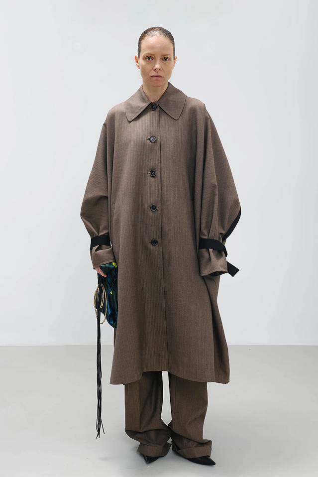 Чем запомнились Недели моды в Нью-Йорке и Лондоне сезона осень-зима 2026 (фото 41)