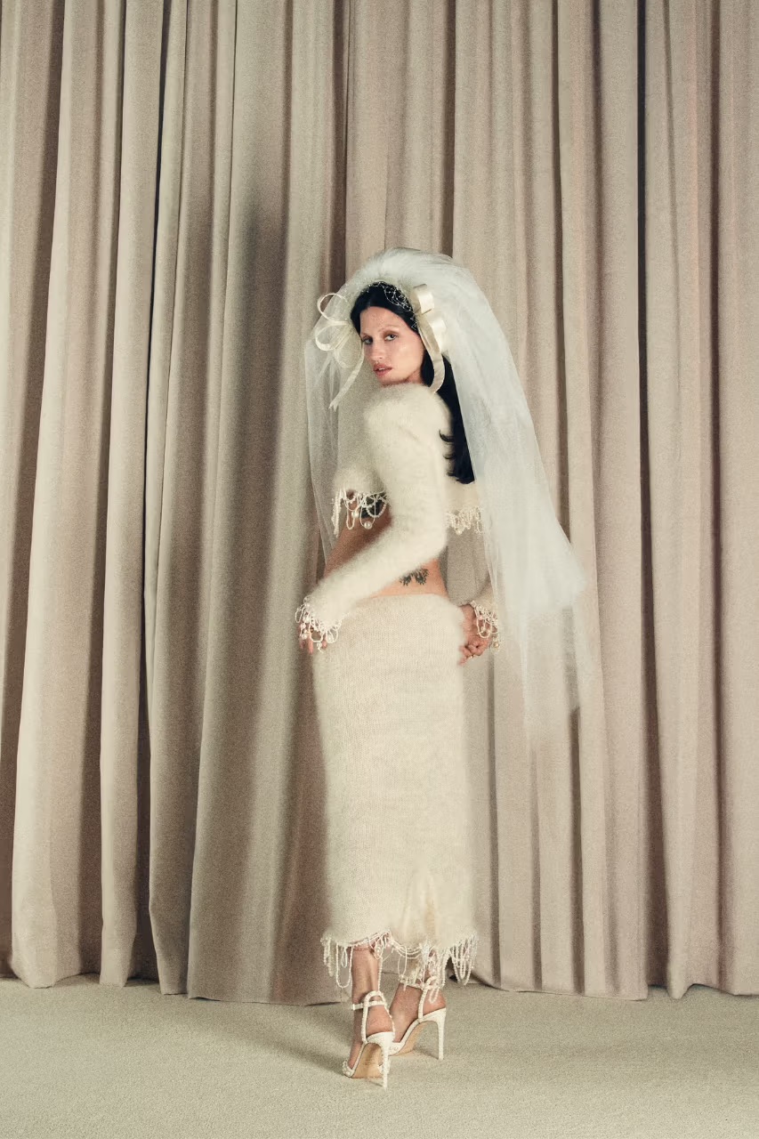 Габриетт снялась для свадебной кампании Jimmy Choo (фото 6)