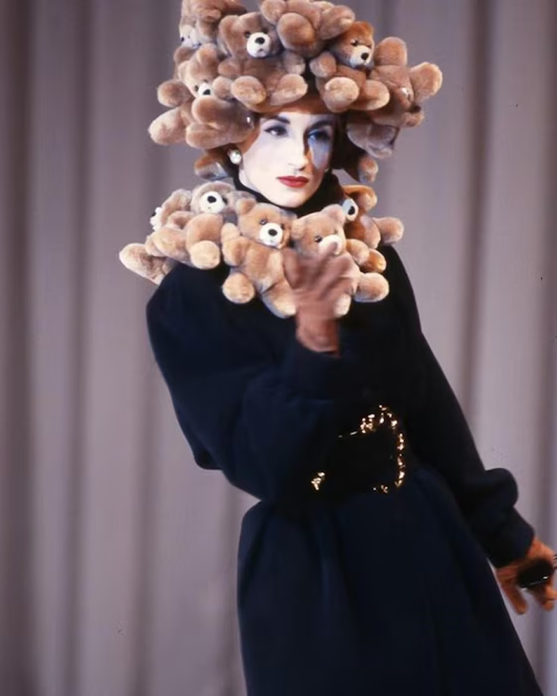 В чем гений Франко Москино? К 76-летию дизайнера вспоминаем его самые креативные решения (фото 3)