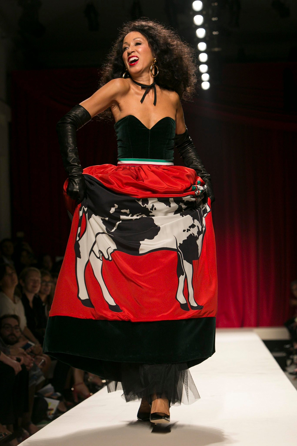 В чем гений Франко Москино? К 76-летию дизайнера вспоминаем его самые креативные решения (фото 9)