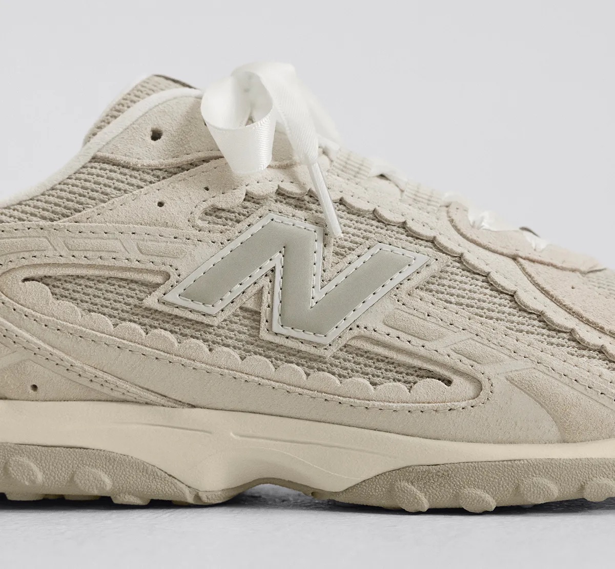 Певица Розалия снялась в кампейне New Balance (фото 2)