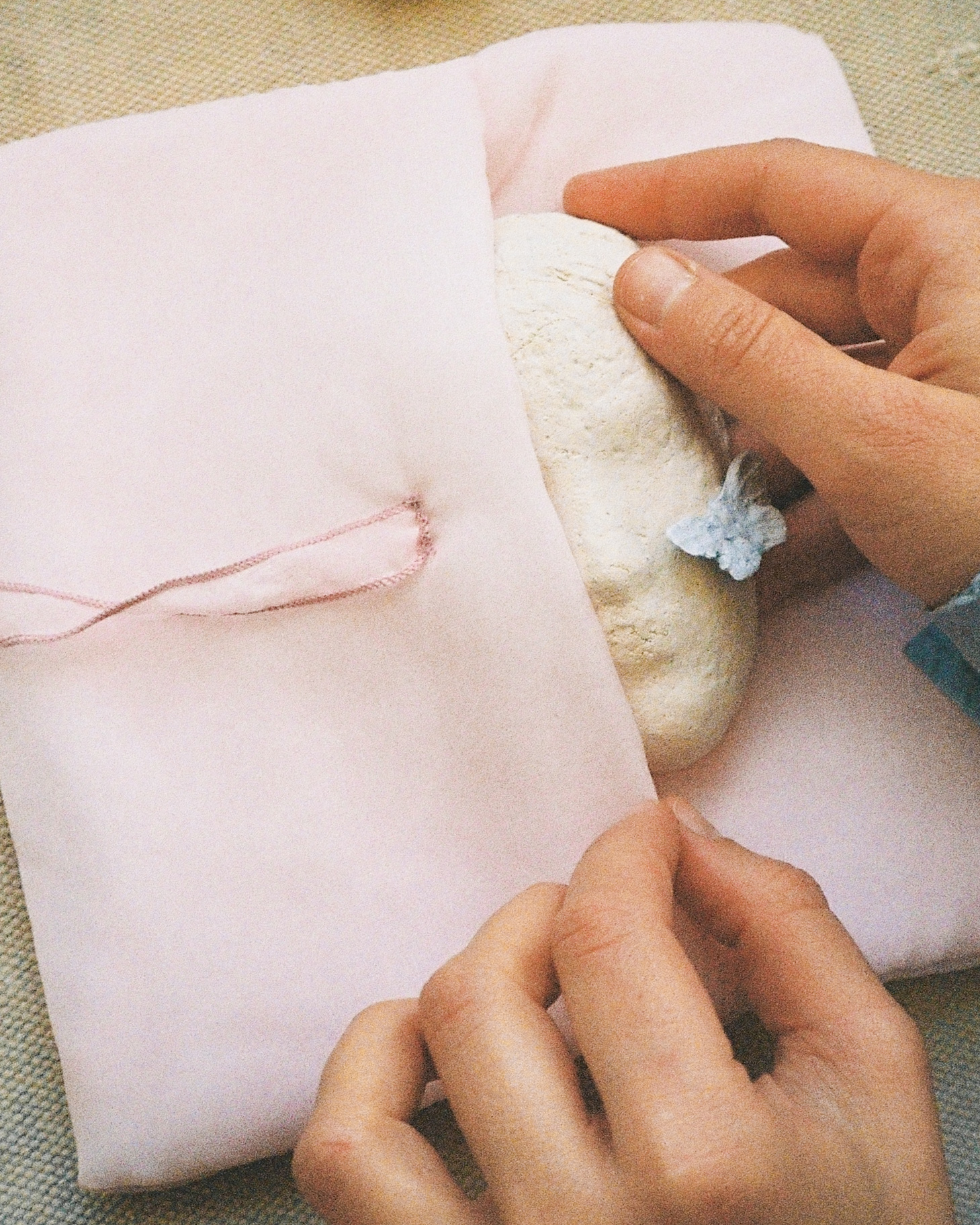 Фотоателье UU выпустило благотворительные сертификаты в формате арт-объектов (фото 4)