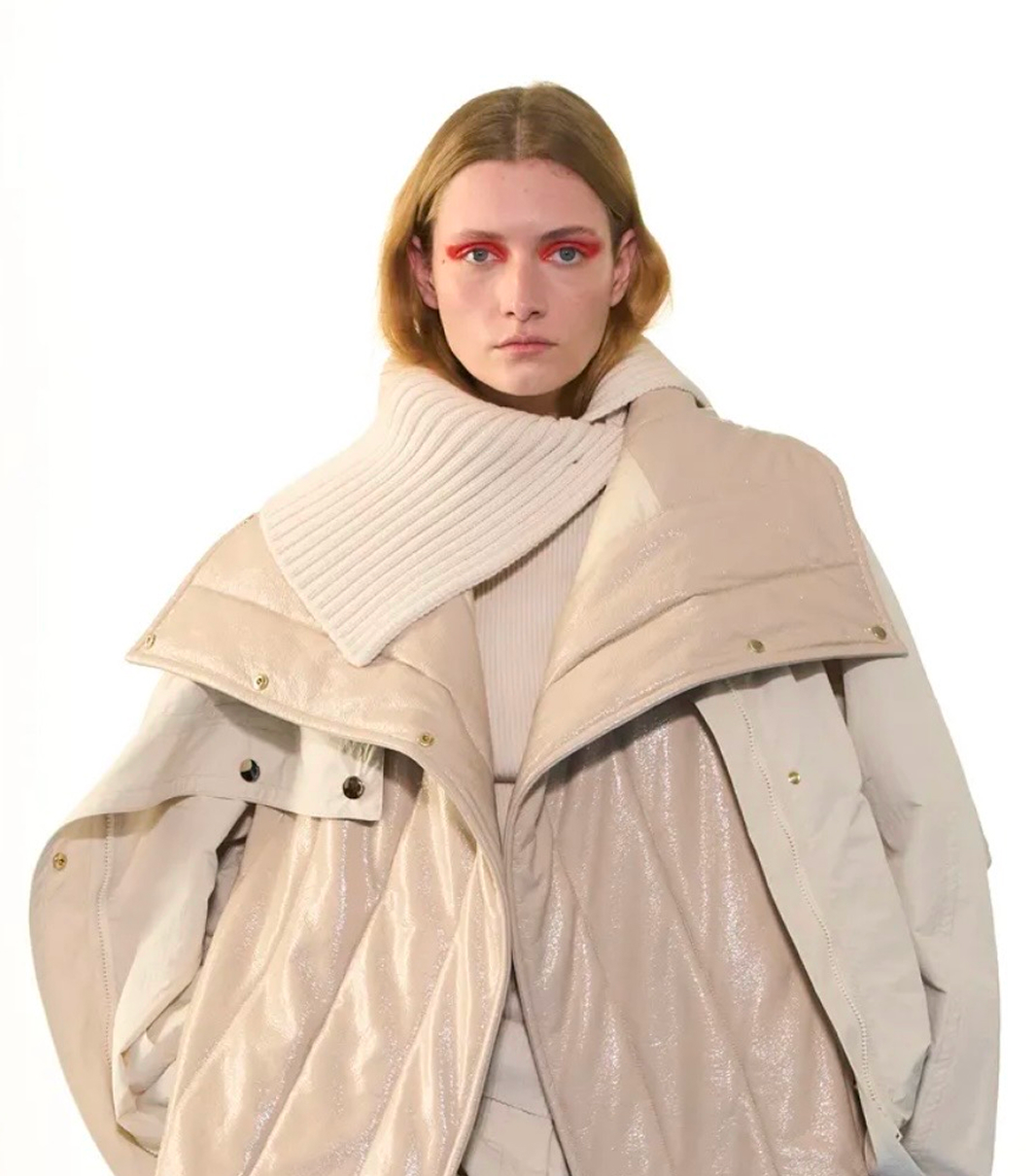 Серебро в макияже и активный румянец: бьюти-тренды Недели моды в Милане сезона осень-зима 2026 (фото 16)