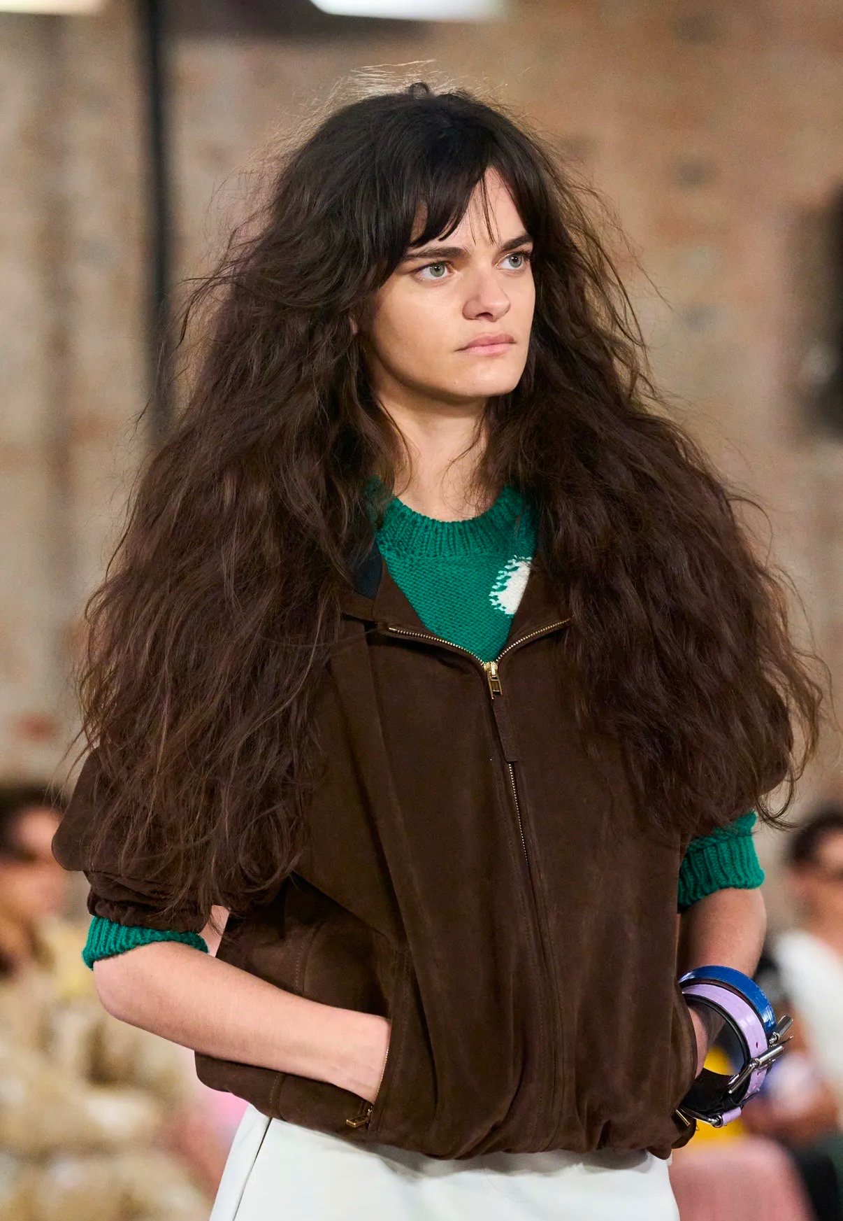 Серебро в макияже и активный румянец: бьюти-тренды Недели моды в Милане сезона осень-зима 2026 (фото 24)