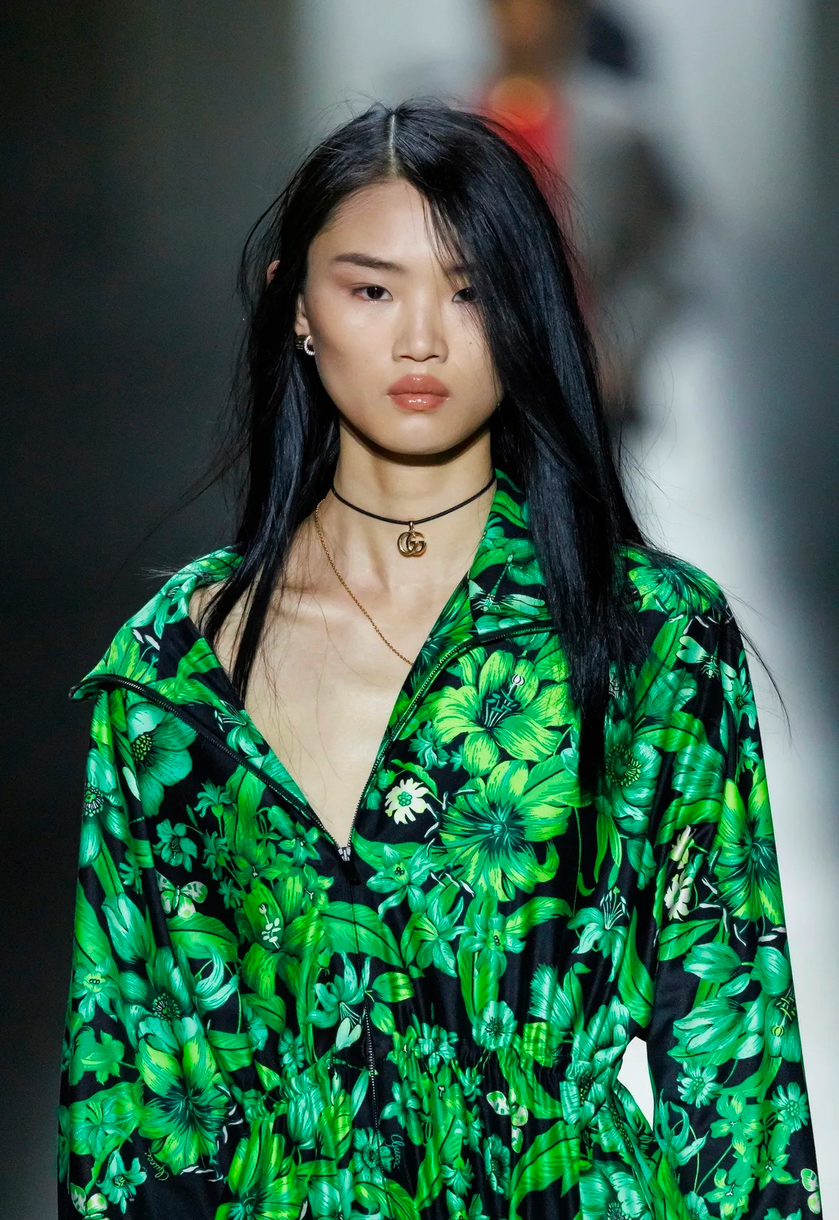 Серебро в макияже и активный румянец: бьюти-тренды Недели моды в Милане сезона осень-зима 2026 (фото 25)