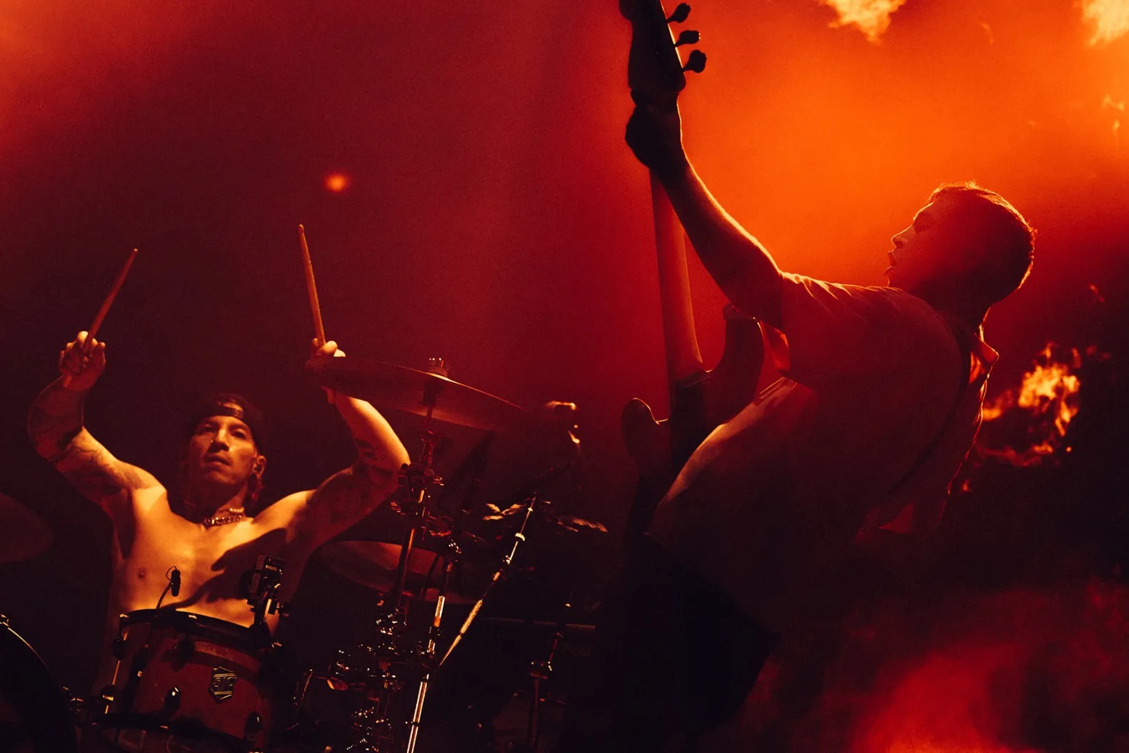 Фильм о Twenty One Pilots вошел в пятерку лидеров в прокате (фото 1)