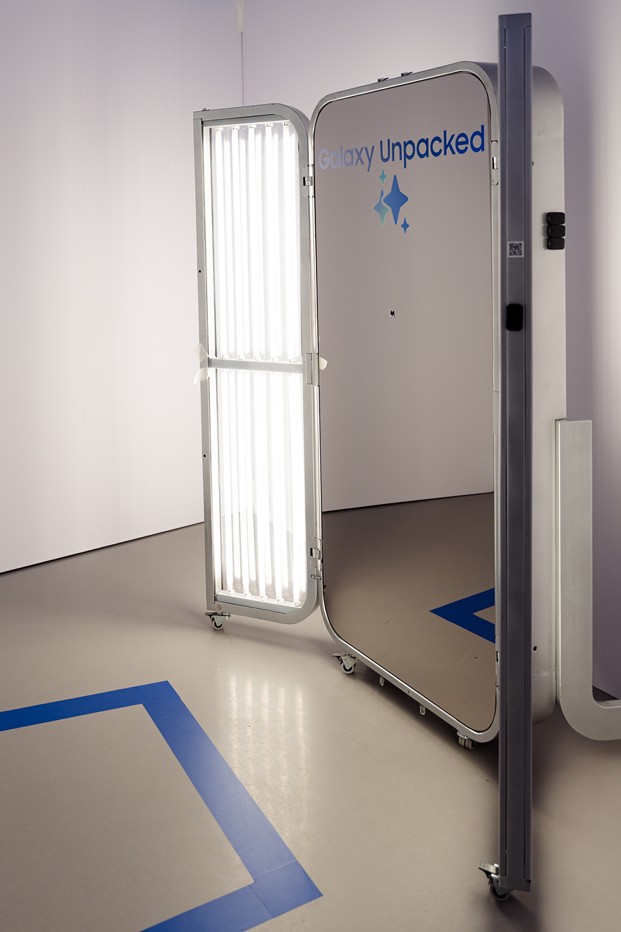 В галерее Sistema прошла презентация новинок Samsung Galaxystore (фото 13)