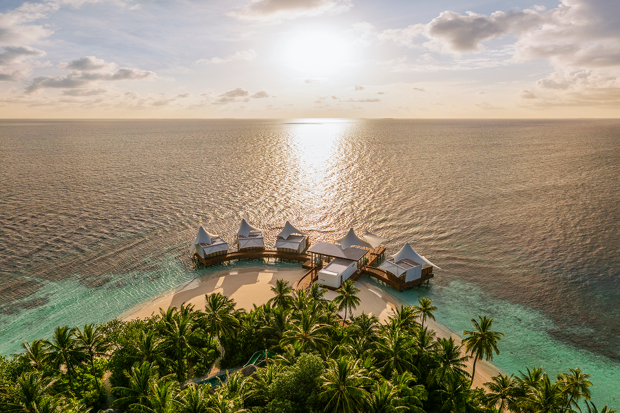 Курорт W Maldives открылся после реновации (фото 15)