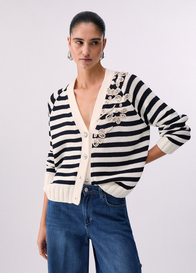 Платье Encelade, серьги-крючки Moonswoon и еще 6 подарков к Международному женскому дню (фото 5)