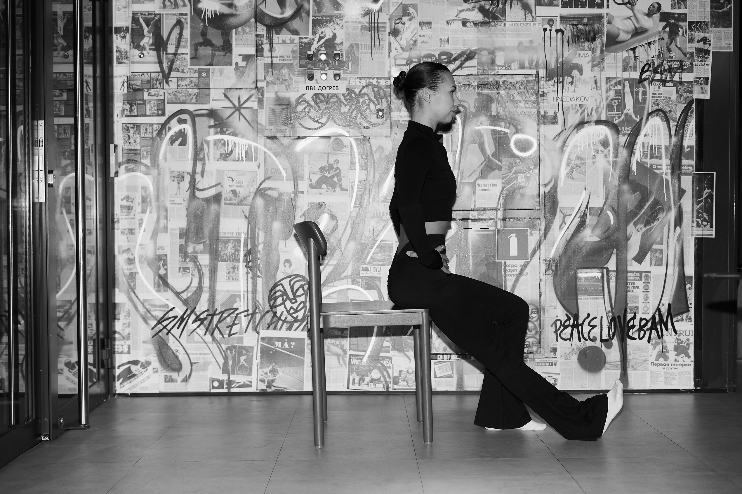 Какие упражнения для бодрости можно сделать во время обеденного перерыва? Показывает эксперт (фото 10)