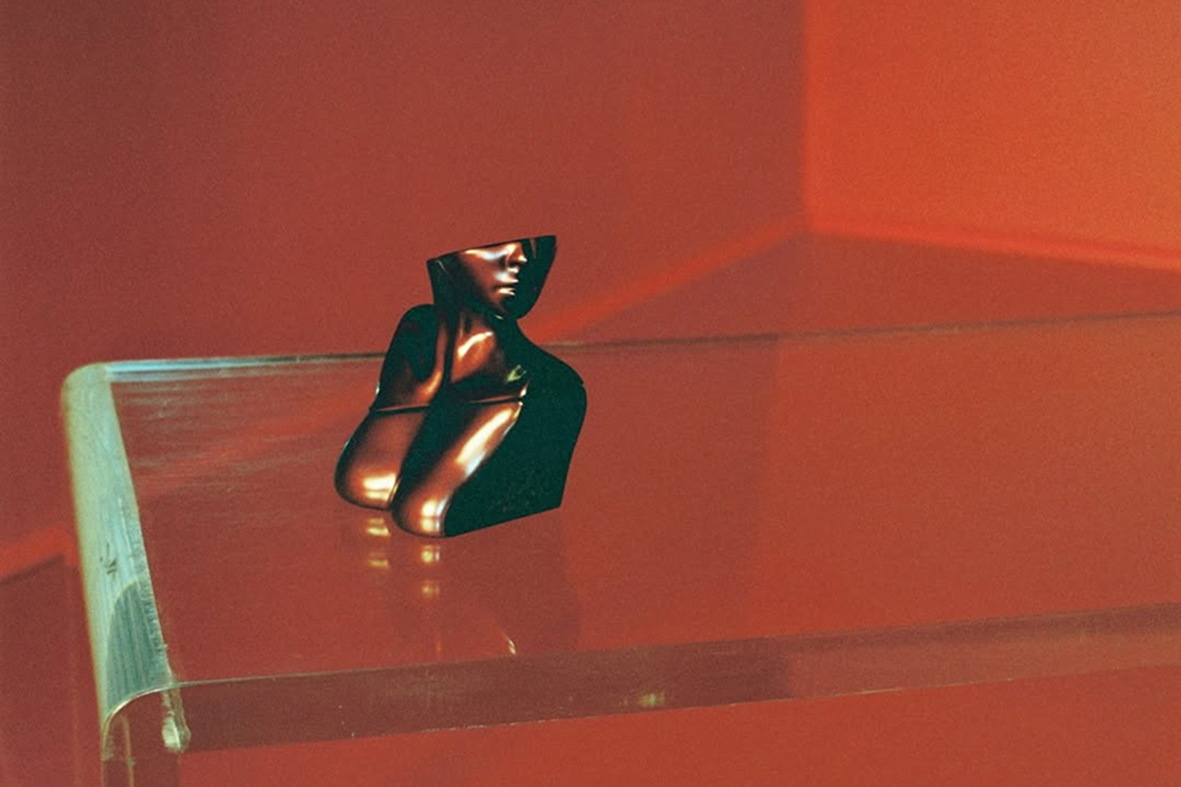 Билли Айлиш перевыпустила свой парфюм (фото 2)