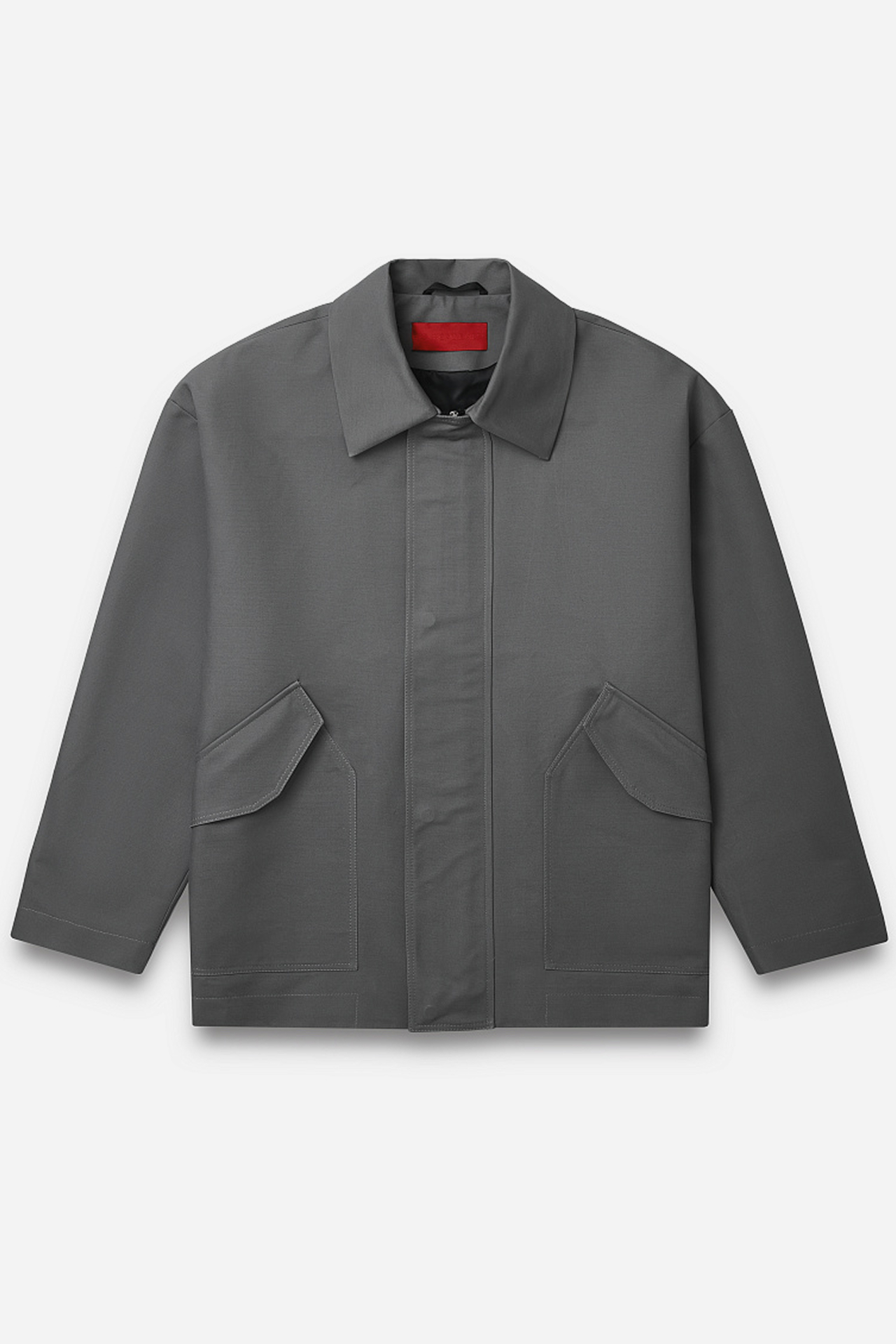 Косухи, пальто, бомберы и, конечно, тренчи — 50 вариантов верхней одежды на весну 2026 (фото 79)