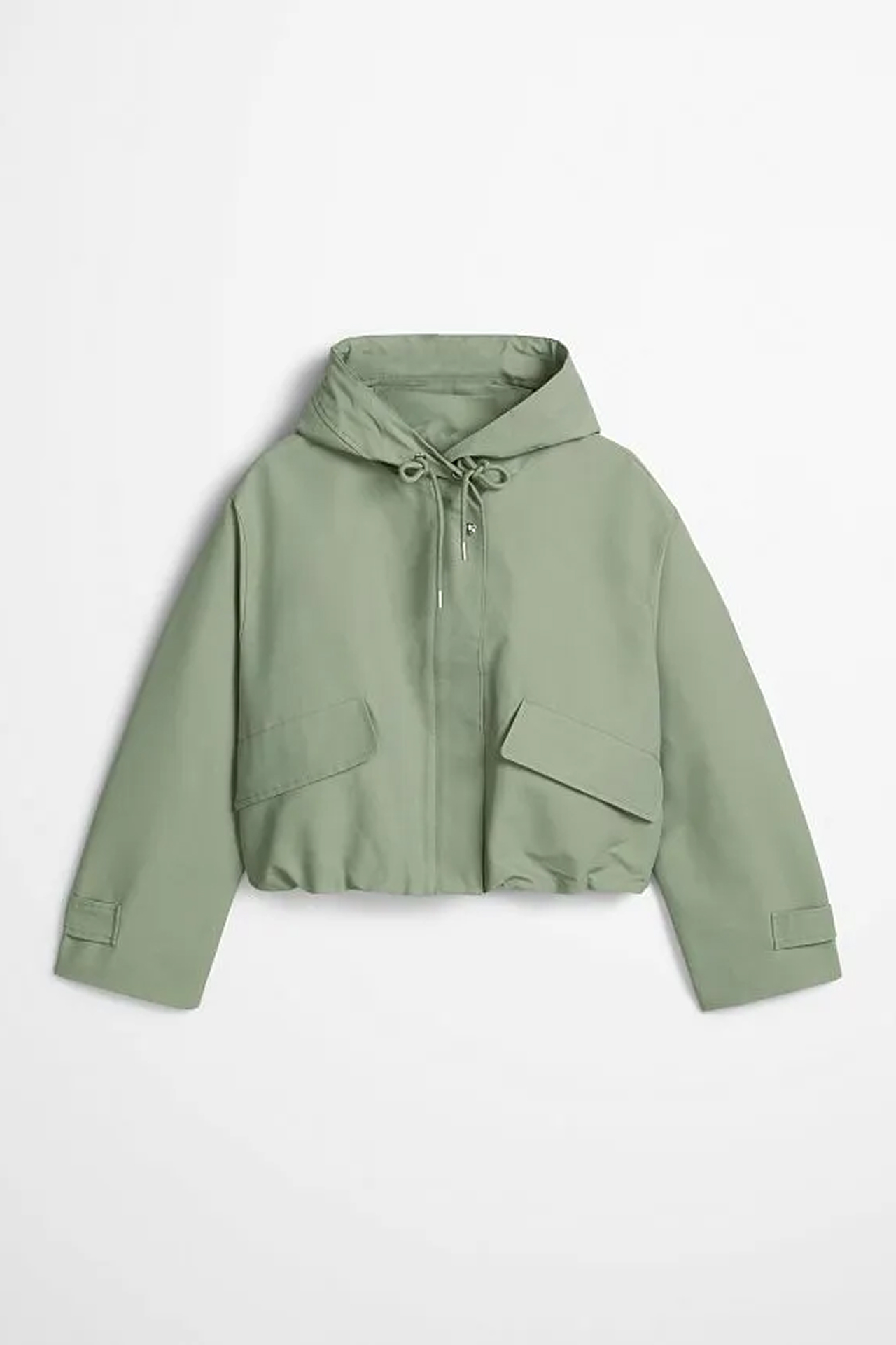 Косухи, пальто, бомберы и, конечно, тренчи — 50 вариантов верхней одежды на весну 2026 (фото 87)