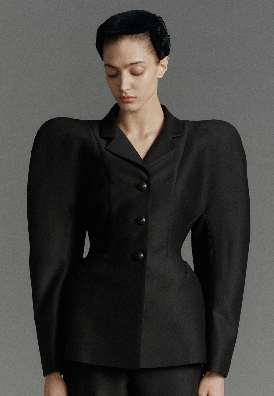 Модный дом Yudashkin показал кутюрную коллекцию 2026 года (фото 8)