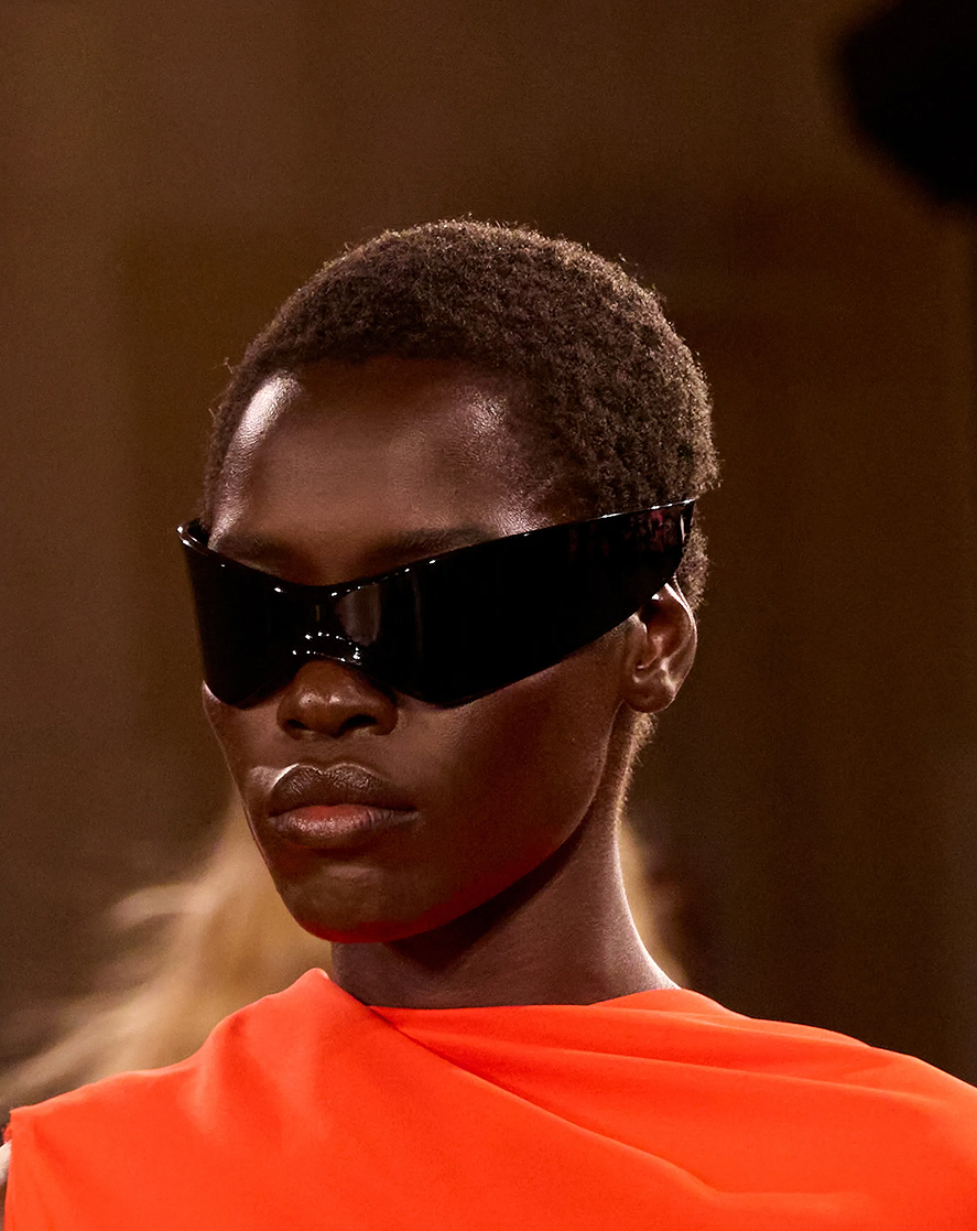 Самые модные солнечные очки весна-лето 2026? Вот 6 классных пар с подиума (фото 43)