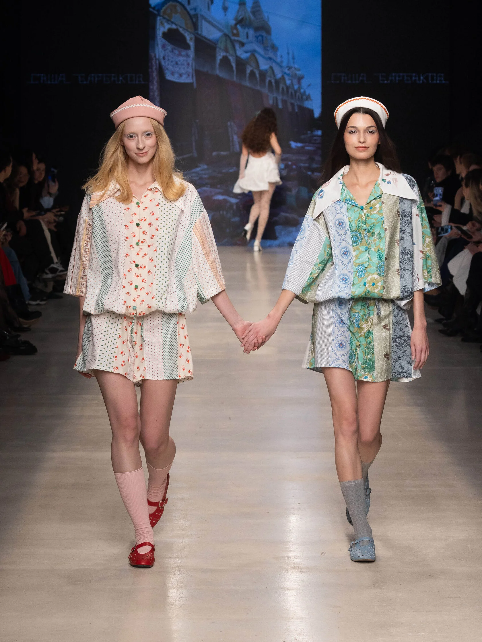 Викторианская эпоха и советский шик: чем запомнилась Неделя моды в Москве (фото 4)