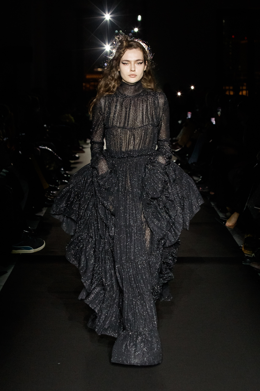 Викторианская эпоха и советский шик: чем запомнилась Неделя моды в Москве (фото 14)