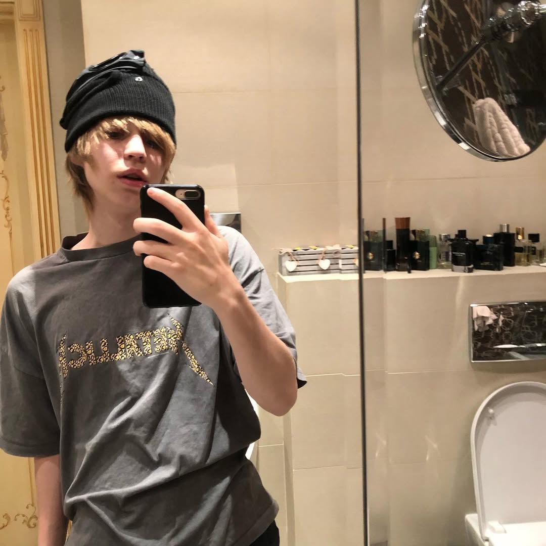 Madk1d, Passmurny и Sabu: за какими артистами будущее современной музыки. Часть 2 (фото 5)