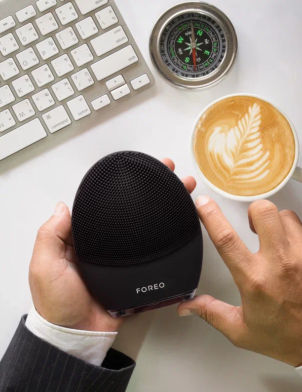 Дневной крем Clarins и мисты The Act: что нового в коллекциях бьюти-брендов (фото 12)