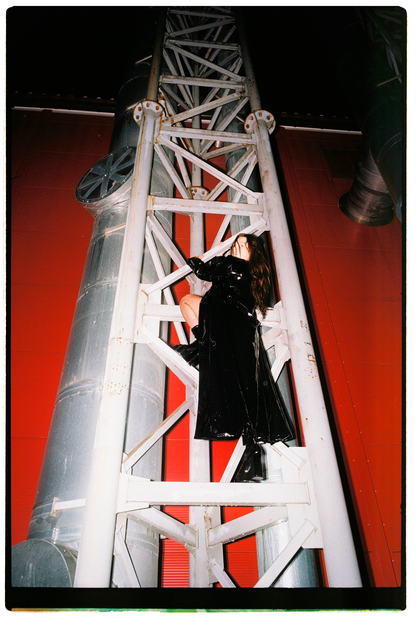 Madk1d, Passmurny и Sabu: за какими артистами будущее современной музыки. Часть 2 (фото 39)