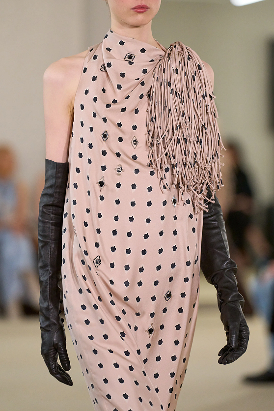 Какая нежность! 20 вещей в пудрово-розовом оттенке (фото 8)