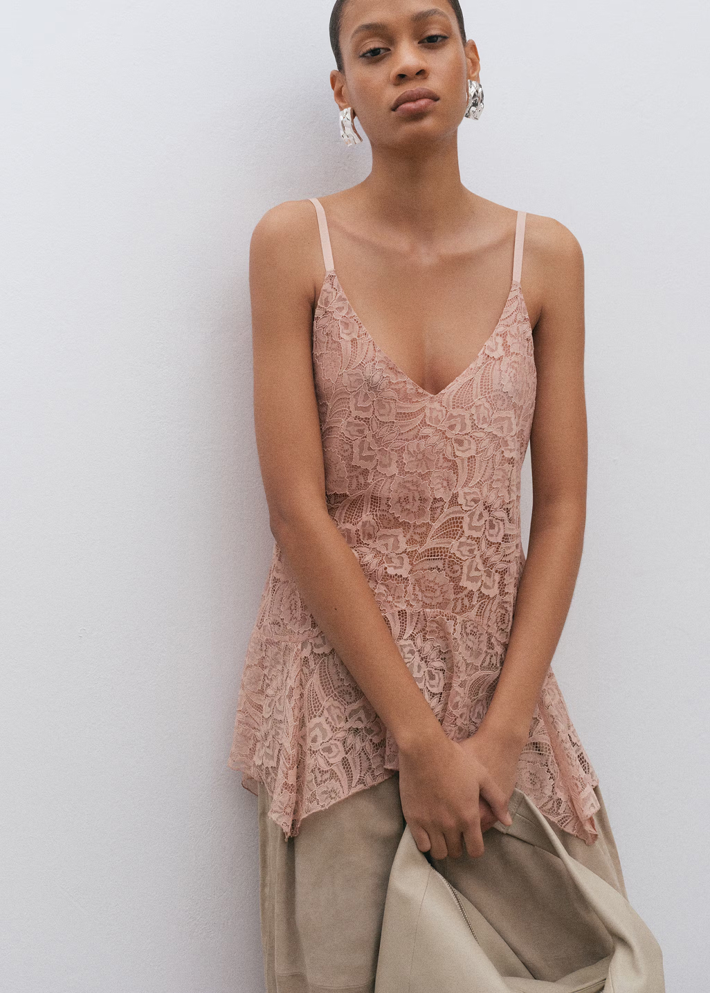 Какая нежность! 20 вещей в пудрово-розовом оттенке (фото 9)