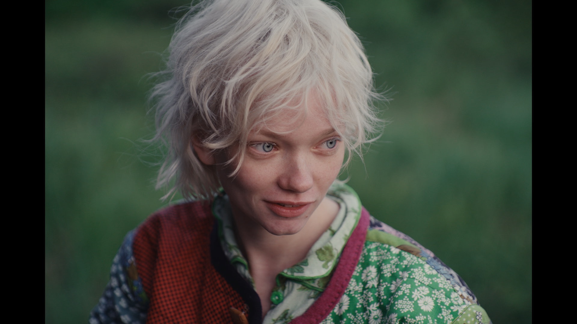 «Создавать Вселенную в себе и вокруг себя»: режиссер Антон Мамыкин — о фильме «Космос засыпает» (фото 3)