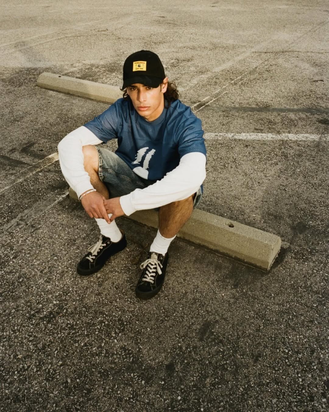 Guess Jeans представил коллаборацию с японским брендом Hysteric Glamour (фото 2)