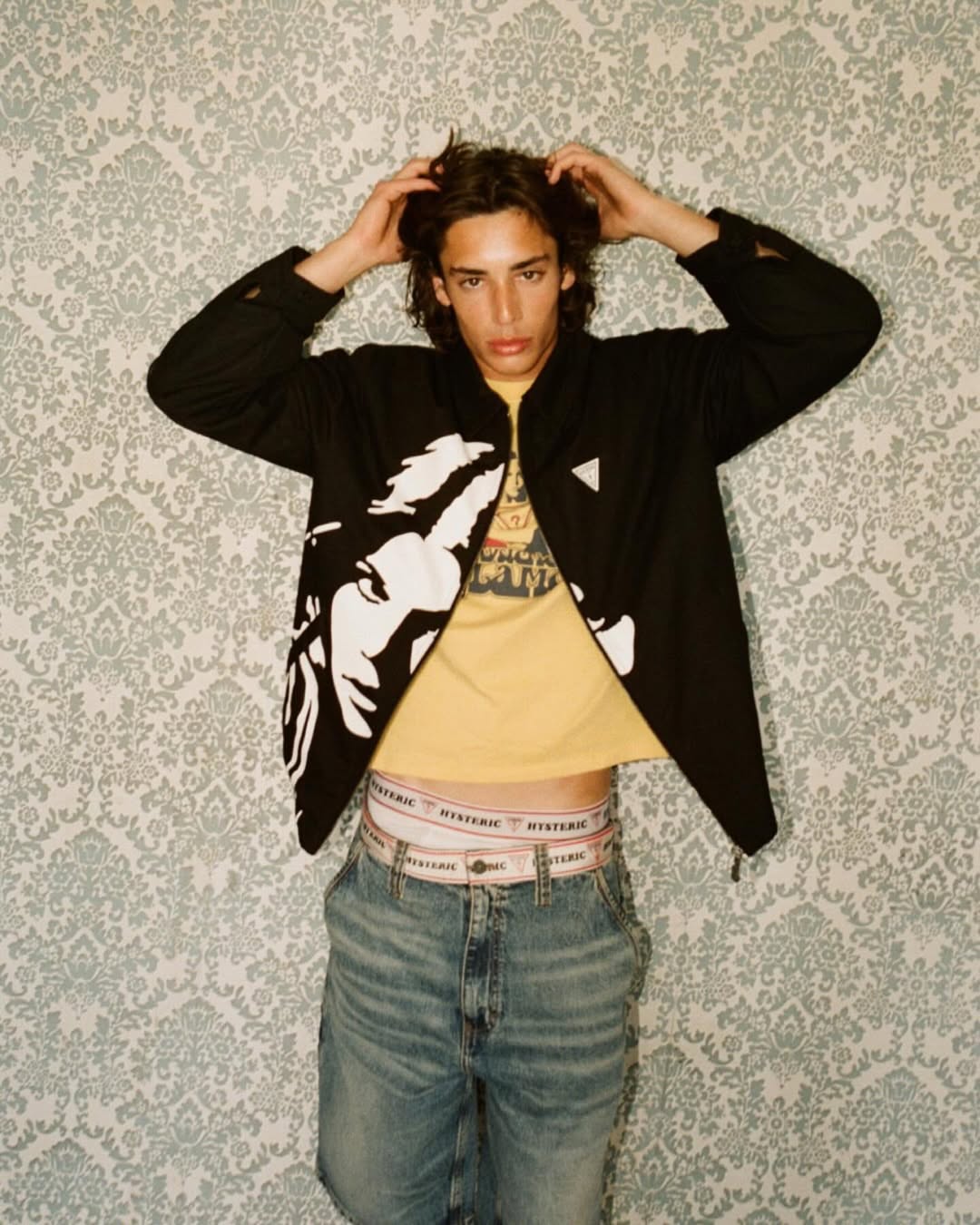 Guess Jeans представил коллаборацию с японским брендом Hysteric Glamour (фото 4)