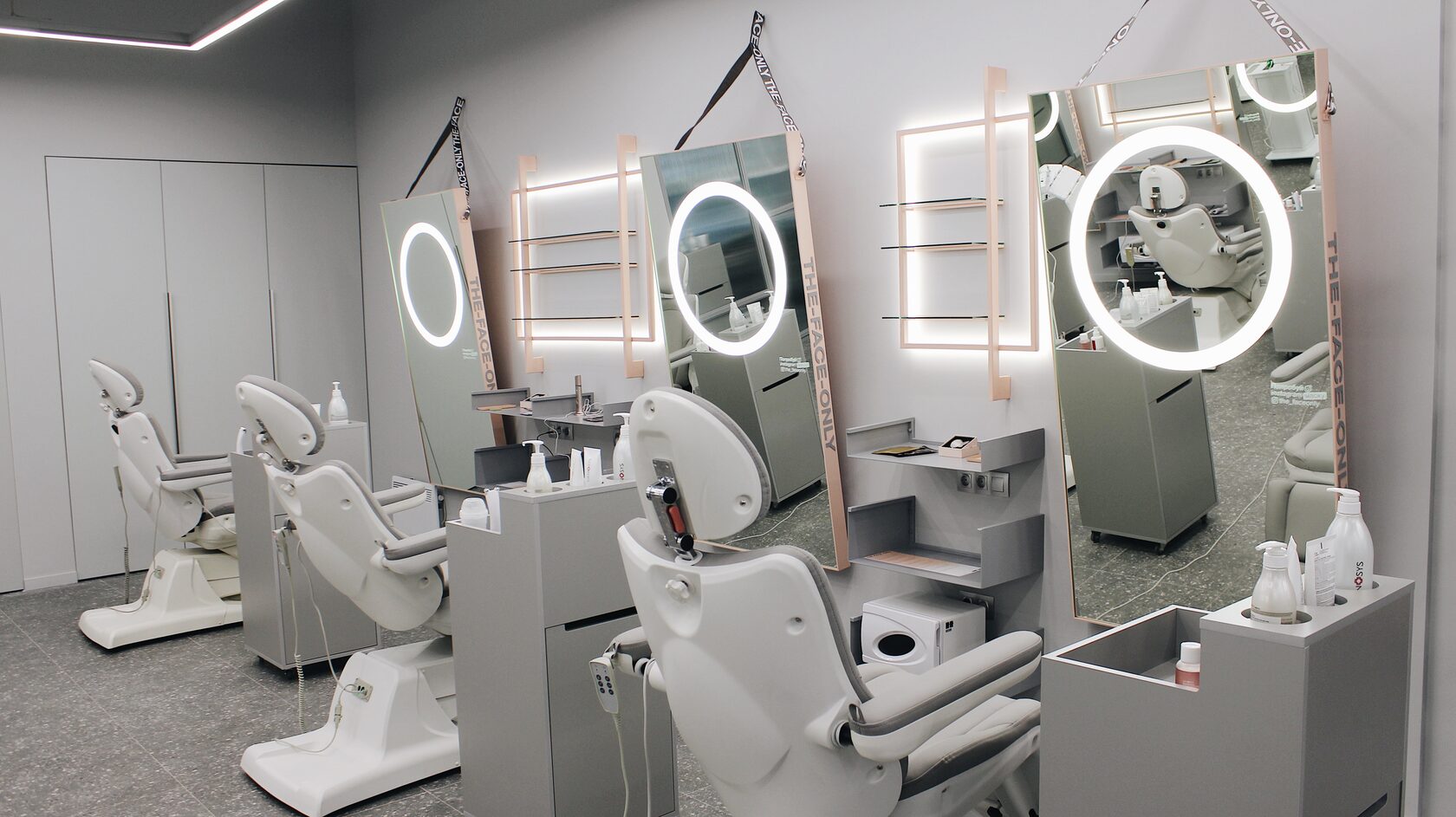 Сеть The Face Only запустила AI-платформу для подбора домашнего ухода (фото 1)