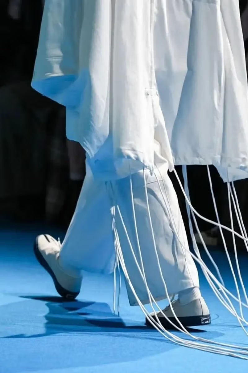 Бренд Vans выпустил кеды таби (фото 7)