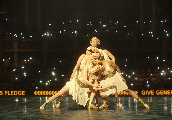 От «Людей дождя» до «Мегалополиса»: 12 фильмов Фрэнсиса Форда Копполы. Выбор BURO. (фото 33)