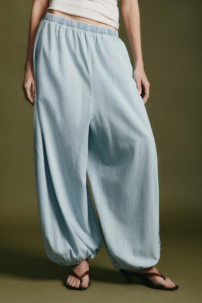 Колорблокинг весна-лето 2026: самые трендовые сочетания сезона (фото 8)