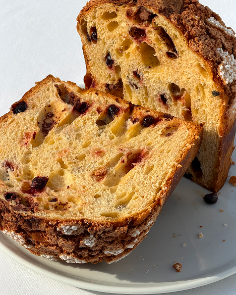 Панеттоне с миндалем и куличи с бабочками: 14 лучших пасхальных десертов от московских шефов (фото 5)