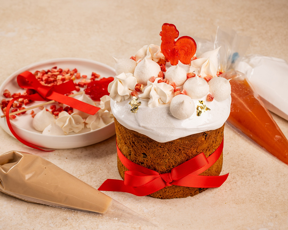 Панеттоне с миндалем и куличи с бабочками: 14 лучших пасхальных десертов от московских шефов (фото 12)