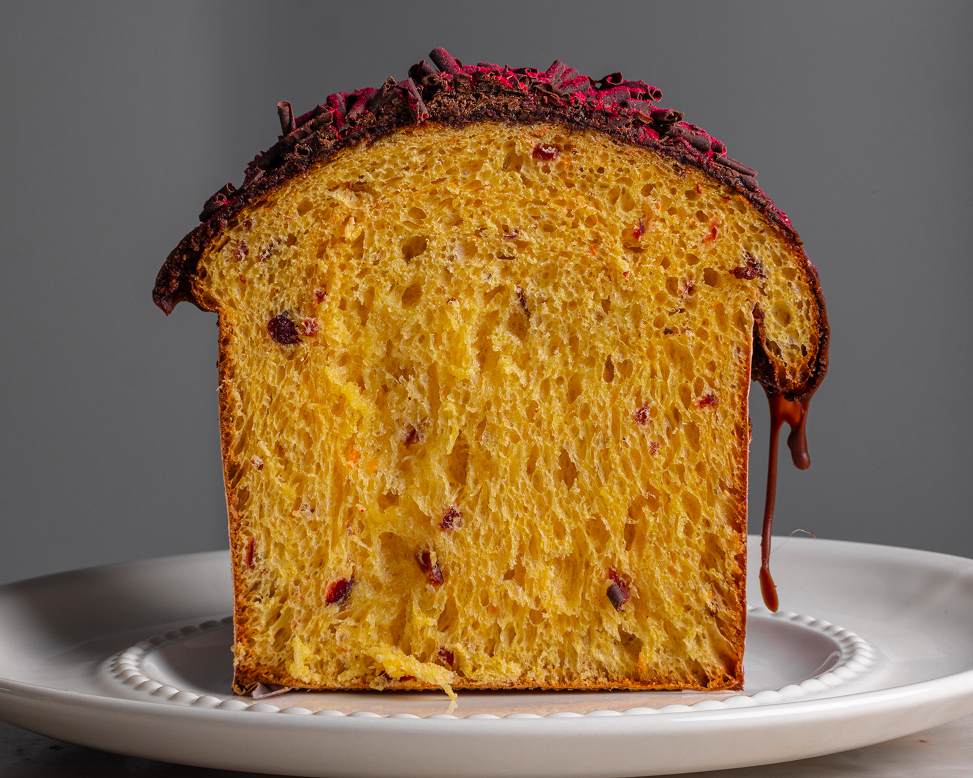 Панеттоне с миндалем и куличи с бабочками: 14 лучших пасхальных десертов от московских шефов (фото 30)