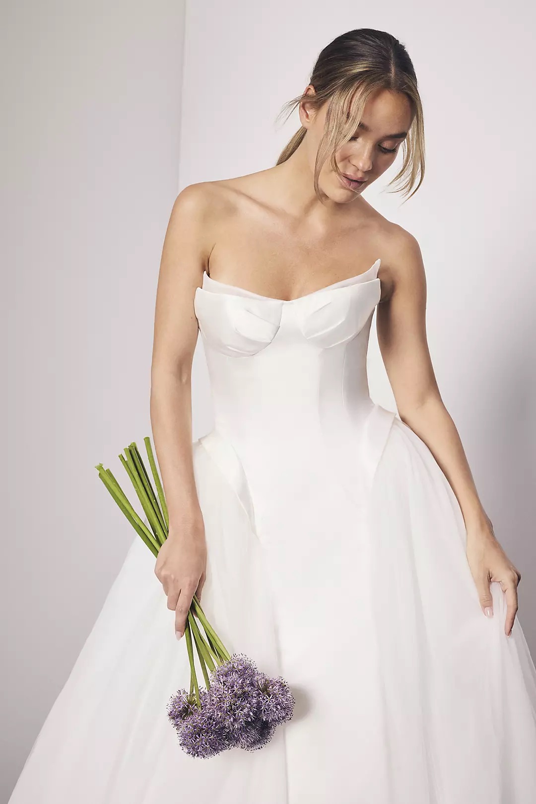 Бренд Vera Wang выпустил свадебную коллекцию совместно с David's Bridal (фото 2)