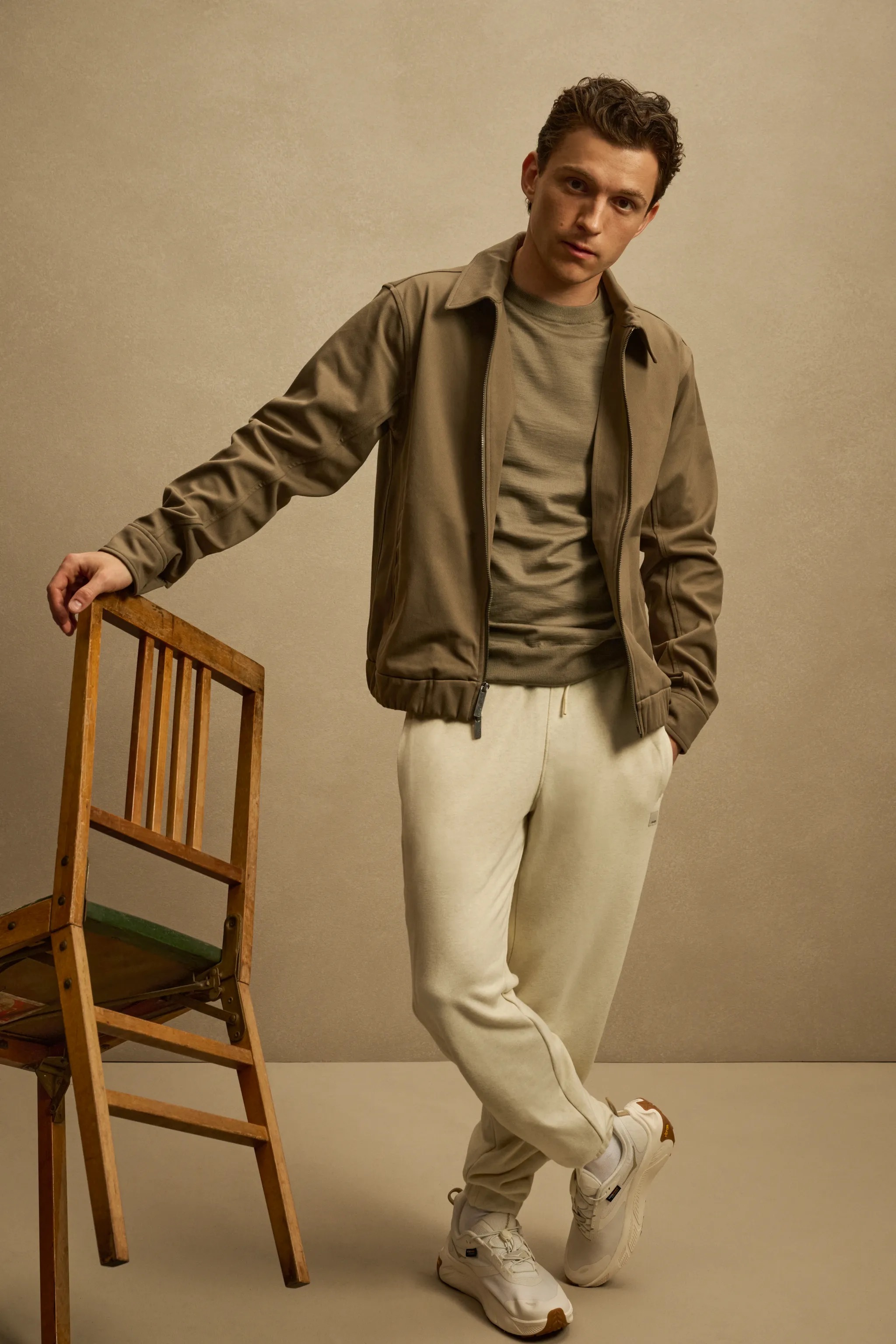 Том Холланд стал амбассадором бренда спортивной одежды Vuori (фото 4)