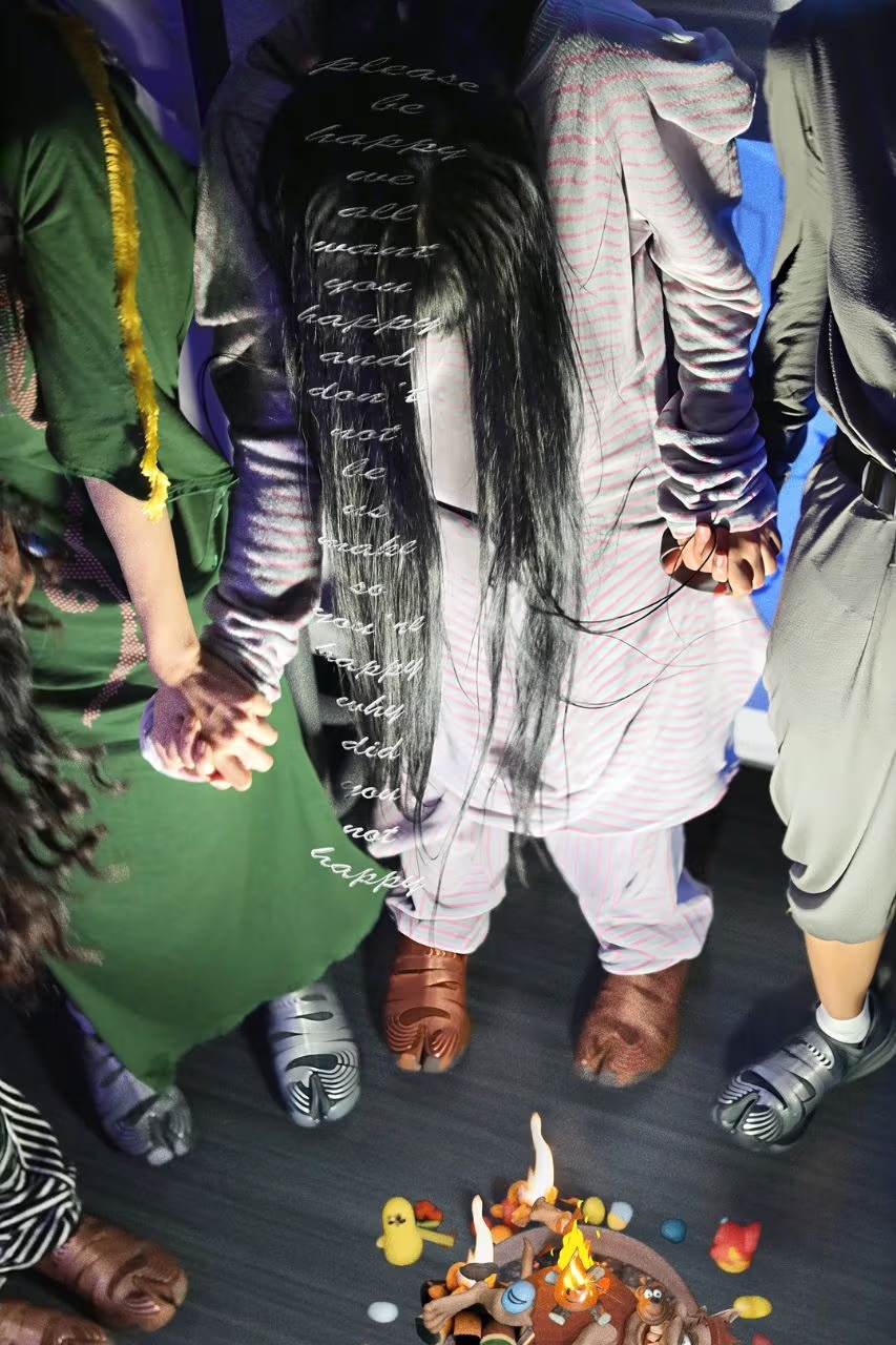 Kiko Kostadinov и Asics выпустили модель кроссовок-таби (фото 4)