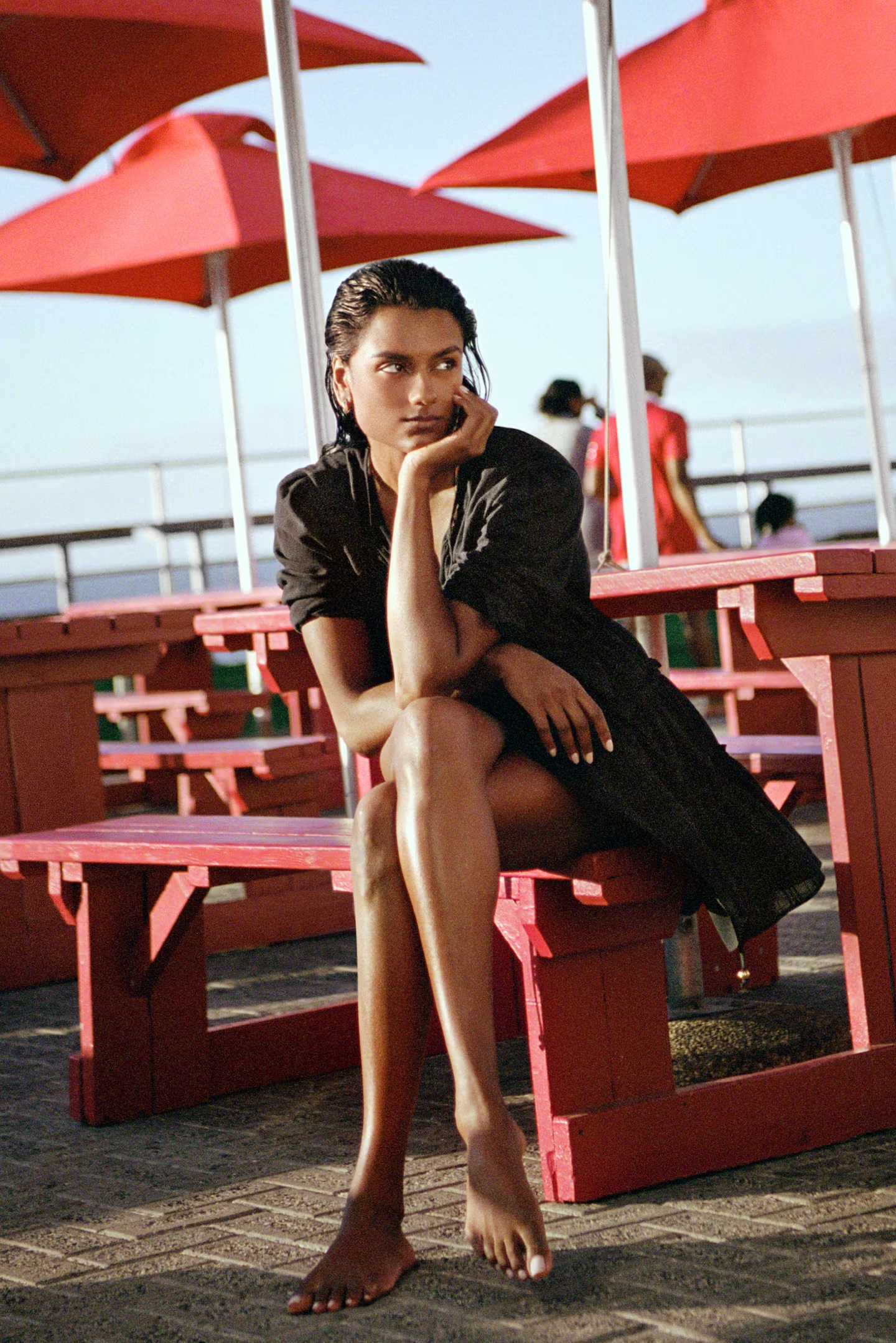 Актриса Симон Эшли снялась в летнем кампейне Burberry (фото 12)